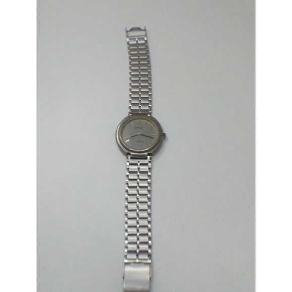 Vintage Dufonte Mens Wrist Watch Silver with a gold ring around the face - Picture 2 of 7